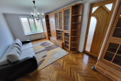 Apartament cu 3 camere decomandat în P-ța Victoriei - 7