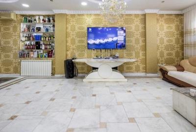 Casa individuala / Spatiu comercial / Clinica | 450 mp, curte proprie | Baicului - 7