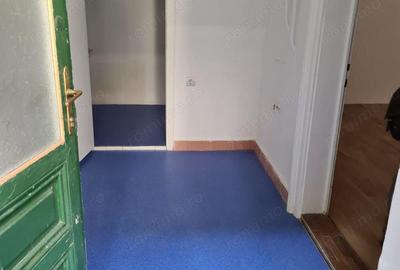 1 cam etaj 1 zona Unirii Pietonal - 1