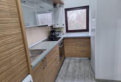 Garsonieră decomandată, mobilată în Central - 4