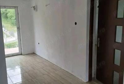 Casă cu Teren 1500 Mp în Valea Iașului - 9