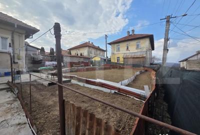 Casă cu 2 camere cu Teren 366 Mp în Central - 10