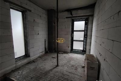 Casă cu 3 camere cu Teren 1690 Mp în Toplița - 2