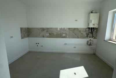 Casă cu 4 camere în Dobroești