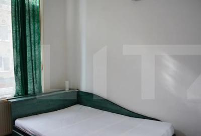Apartament cu 3 camere semidecomandat în Central - 4