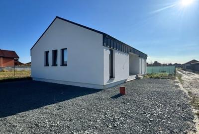 Casa noua, semifinisata -  aproape de oras! - 2