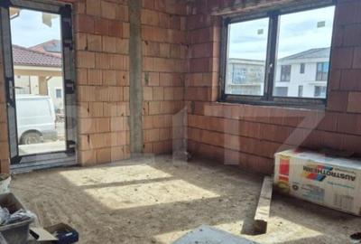 Casă cu 4 camere cu Teren 532 Mp în Corunca - 10