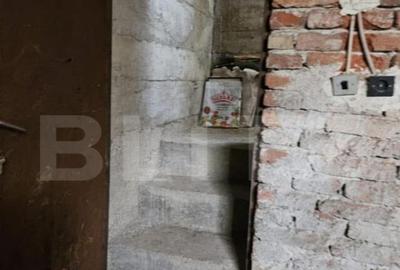 Casa de vanzare, 37 mp utili/nivel, teren 500 mp, zona Berc - 9