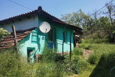 Teren de 1820 mp, în Rasova - 2