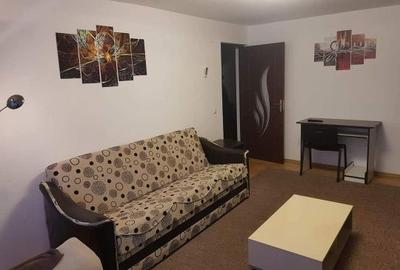 Apartament cu 2 camere decomandat în Liteni - 1