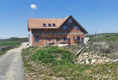 Vila - Pensiune de vanzare, 18 camere in Fundatura-Iclod, Cluj ! - 1