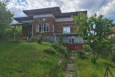 Casă cu 3 camere în Bughea de Sus - 5