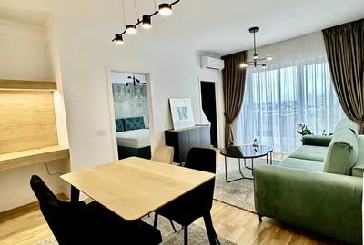 Apartament cu 2 camere semidecomandat, mobilat în 1 Mai