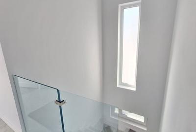 Casă cu 4 camere în Vidra