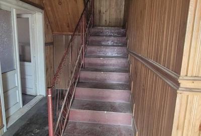 Casă cu 5 camere cu Teren 180 Mp în Central - 2