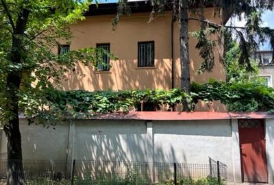 Apartament 2 camere | Domenii | in Vila 2 apartamente| CURTE| METROU | - 10