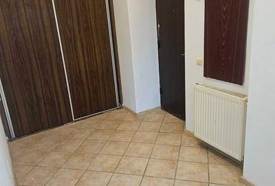 Apartament cu 3 camere semidecomandat, mobilat în Prelungirea Ghencea - 2