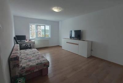 Apartament cu 2 camere decomandat, mobilat în Cug