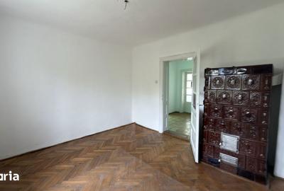 Casă cu 3 camere cu Teren 2200 Mp în Șișești - 10