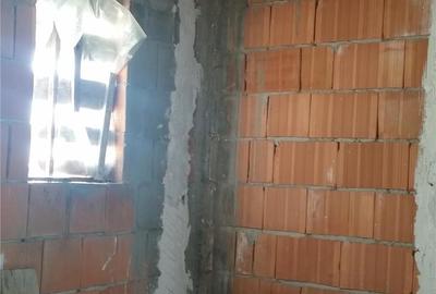 Casă cu 6 camere cu Teren 1000 Mp în Dobrogostea - 8