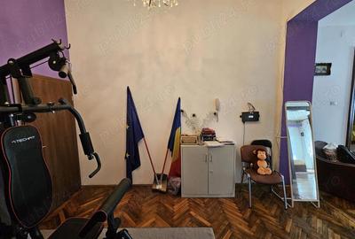 Apartament cu 5 camere decomandat, mobilat în Elisabetin