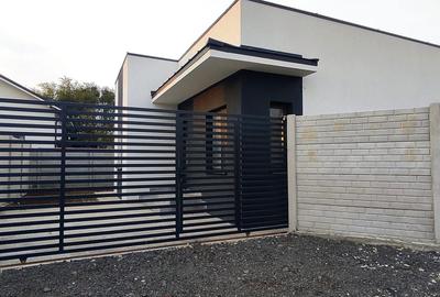 Casă cu 3 camere în Berceni - 1