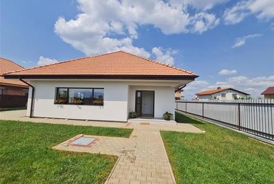 Distinctie rezedintiala pe 4 camere, 500 mp teren, Harman - 12