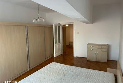 Apartament cu 4 camere în Central - 14