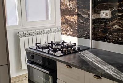 Garsonieră decomandată în Central - 2