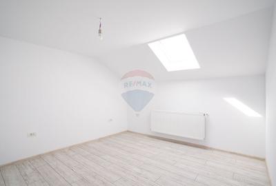 Casă cu 4 camere cu Teren 1000 Mp în Bradu - 7