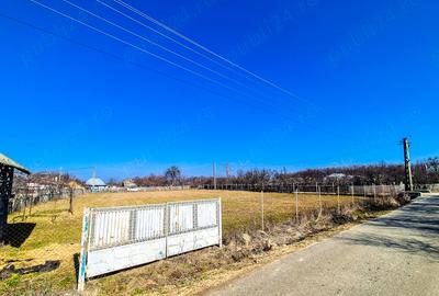 Teren de 2086 mp, în Cuca - 2