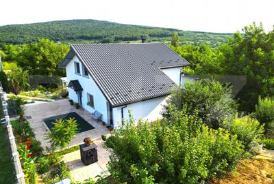 Casa 5 camere in Barnova, 150 mp utili si 1000 mp teren - 15