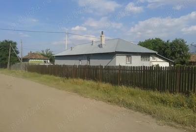 Vand casa la ?ara - 7