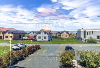 Casă cu 4 camere cu Teren 307 Mp în Fântânele - 16