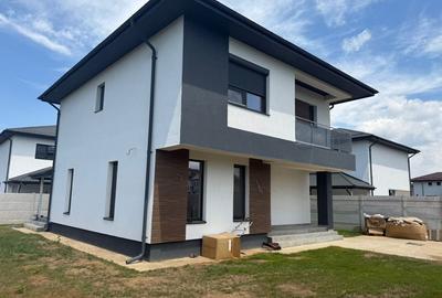 Casa individuala 4 camere, teren 411 mp, strada asfaltata- Berceni - 1