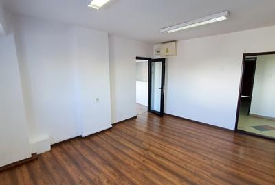 Spațiu comercial, de 1,100 mp, în Unirii - 5