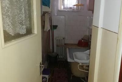 Apartament cu 3 camere semidecomandat, mobilat în Alexandru cel Bun - 6