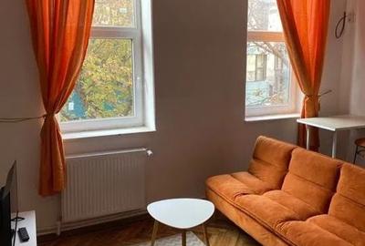 Cladire stradala ultracentral pretabil cabinet sau magazin Cladire stradala ultracentral pretabil cabinet sau magazin - 11