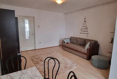 Garsonieră decomandată în Planete - 7