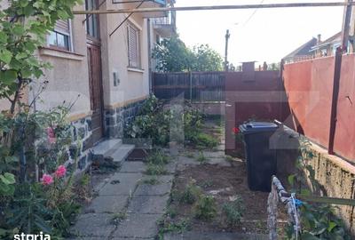 Casă cu 5 camere cu Teren 252 Mp în Solidarității - 1