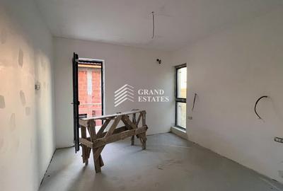 Duplex cu 5 camere cu Canalizare în Est - 8