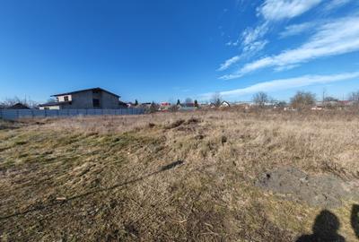 Teren Construcții intravilan de 565 mp, în Șerbănești - 1