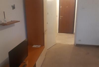 Garsonieră în Apărătorii Patriei - 3