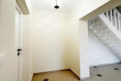 Apartament 3 camere decomandat+ pod amenajat Sagului - 1