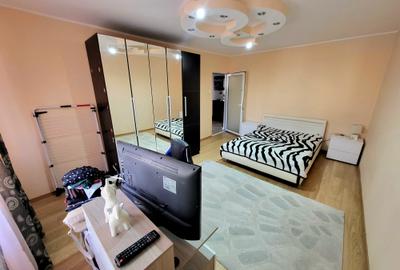 Apartament cu 3 camere decomandat în Micro 21 - 7