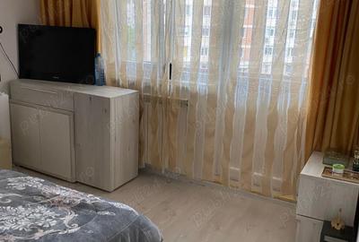 Inchiriez ap.3 camere - 2