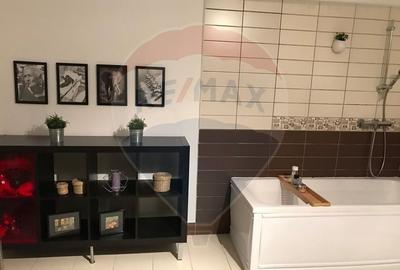 Casă cu 6 camere cu Teren 572 Mp în Central - 28