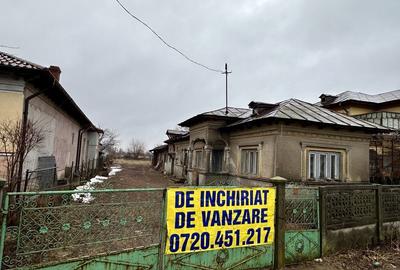 Casă cu 4 camere cu Teren 1000 Mp în Brezoaele - 1