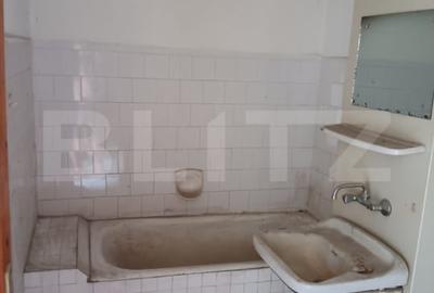 Apartament cu 3 camere, 63 mp, etaj 2, zona Micro 3 - 7