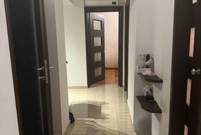 Apartament cu 3 camere în Prundu